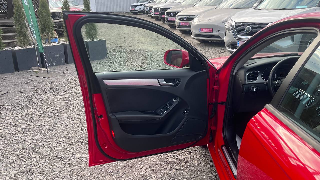 AUDI A4 PREMIUM 2012