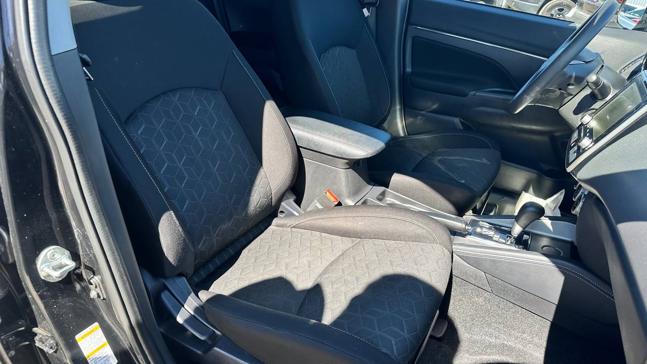 MITSUBISHI OUTLANDER SPORT ES 2019