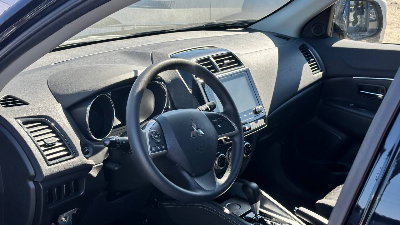 MITSUBISHI OUTLANDER SPORT ES 2019