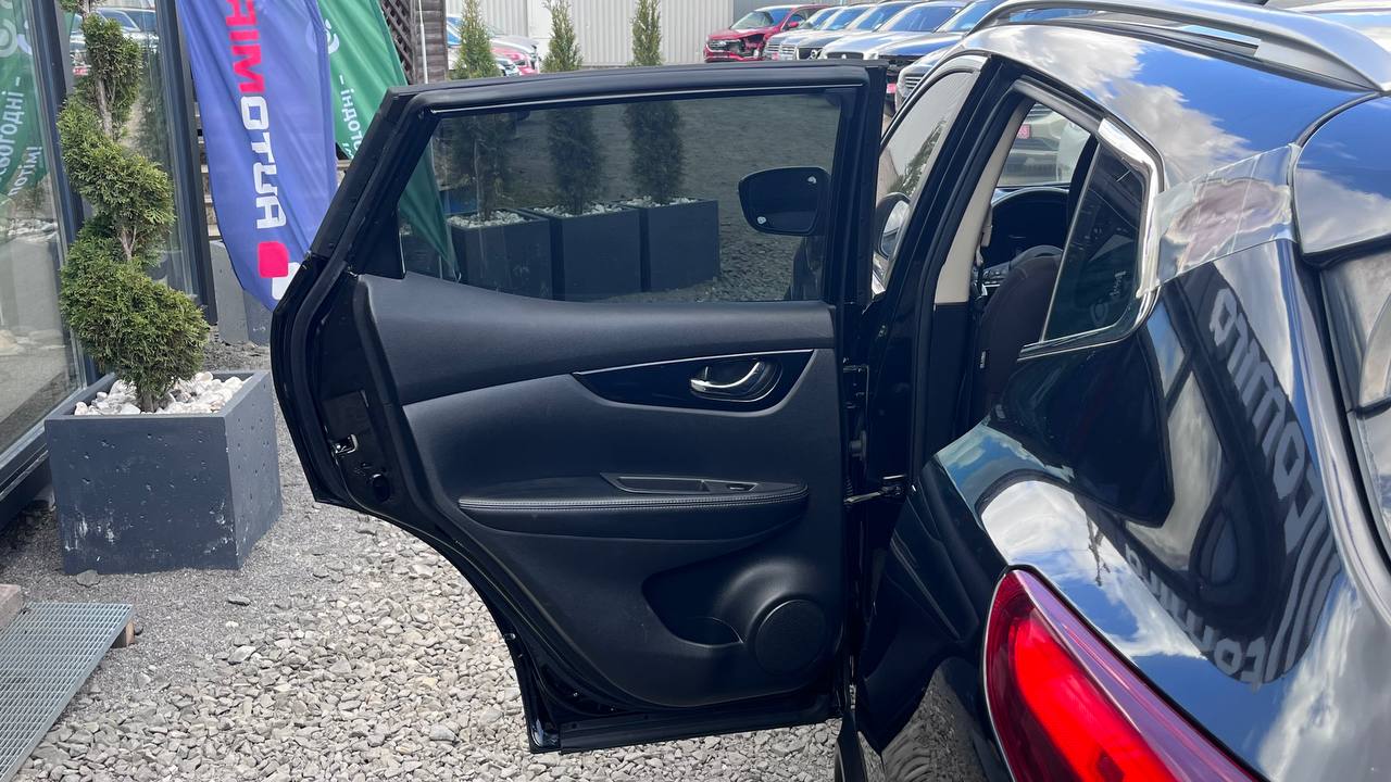 NISSAN ROGUE SPORT SV 2017