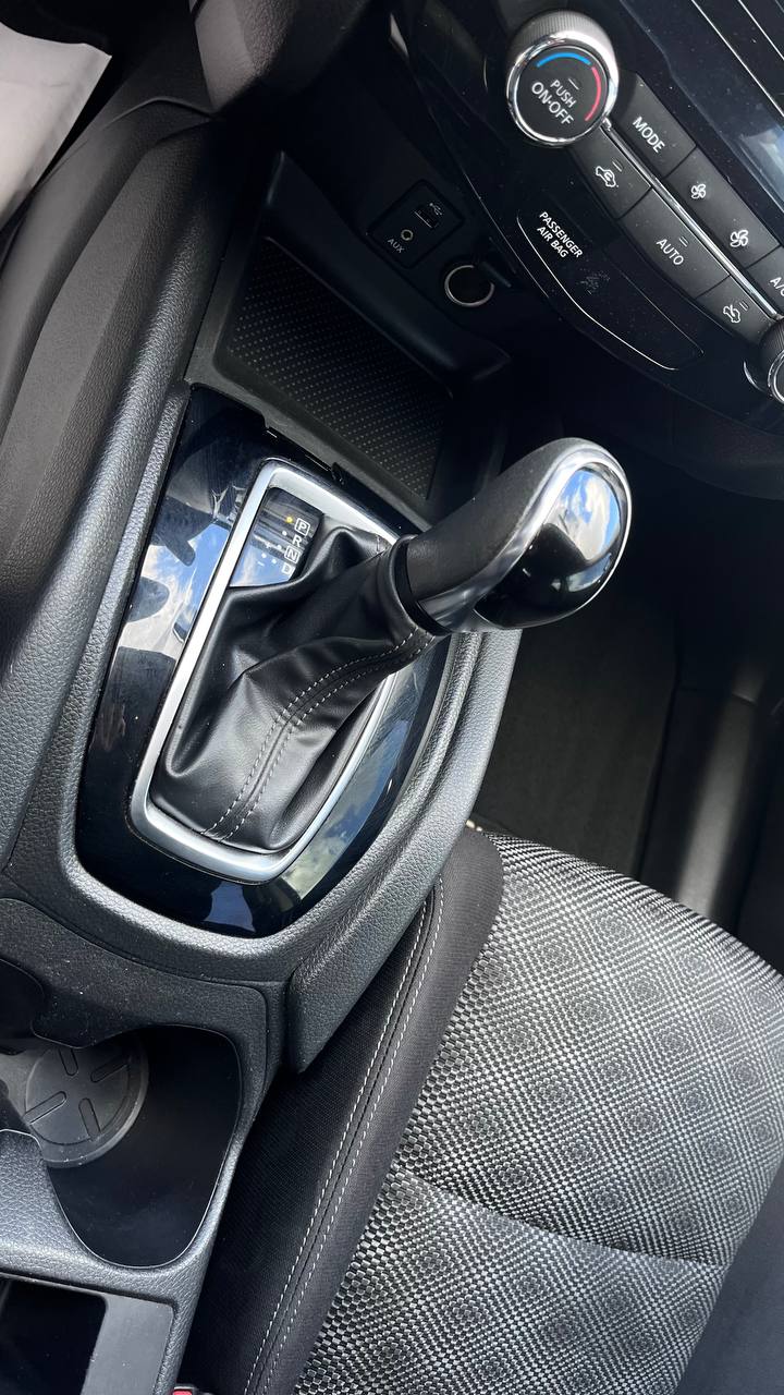 NISSAN ROGUE SPORT SV 2017
