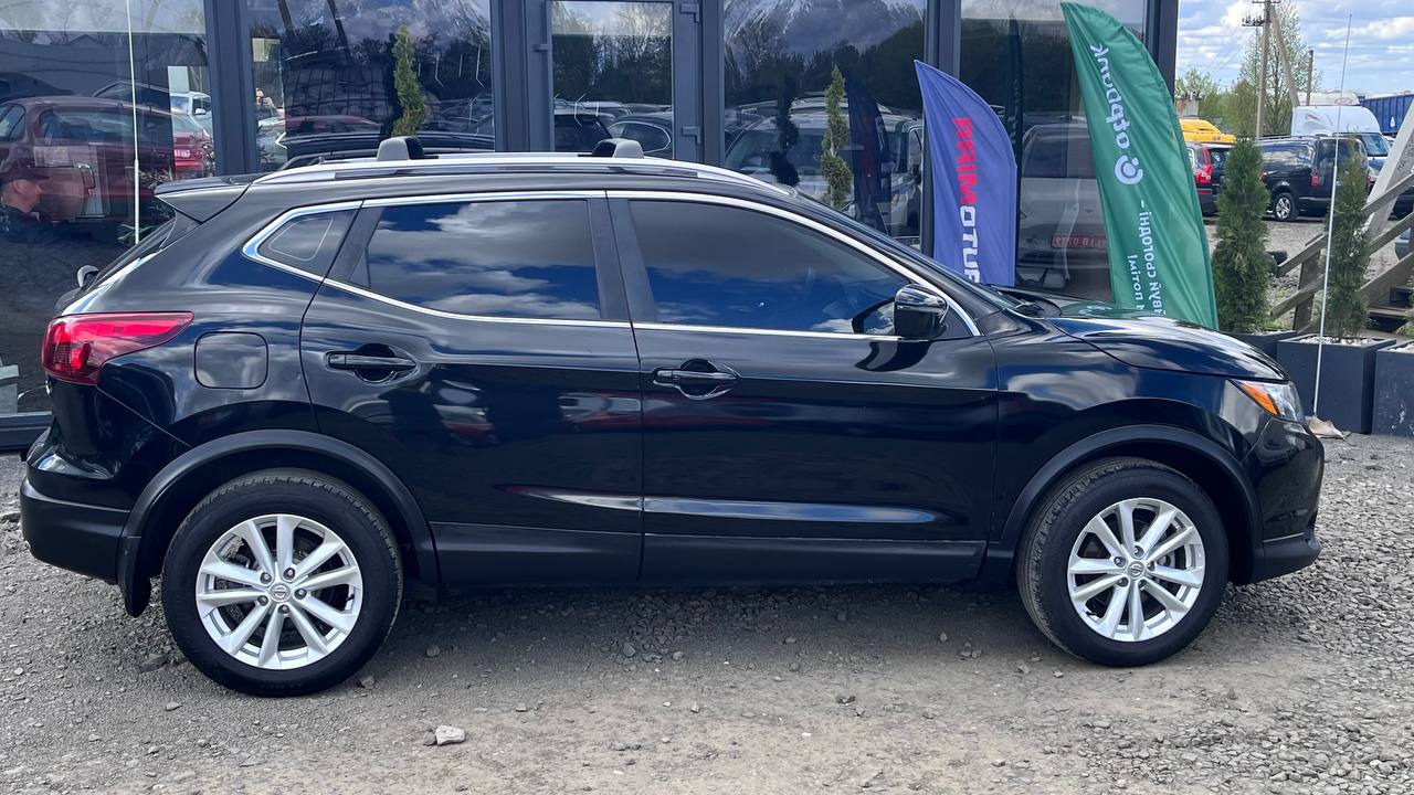 NISSAN ROGUE SPORT SV 2017