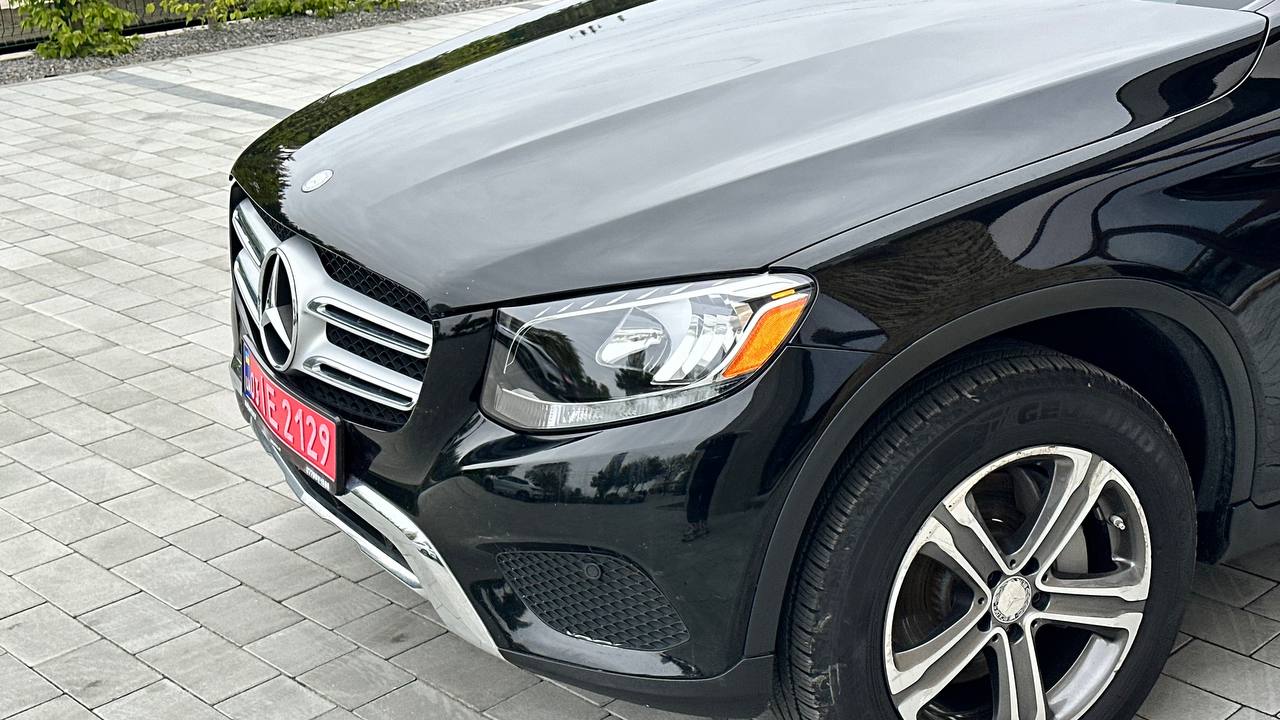 MERCEDES-BENZ GLC 300 2016