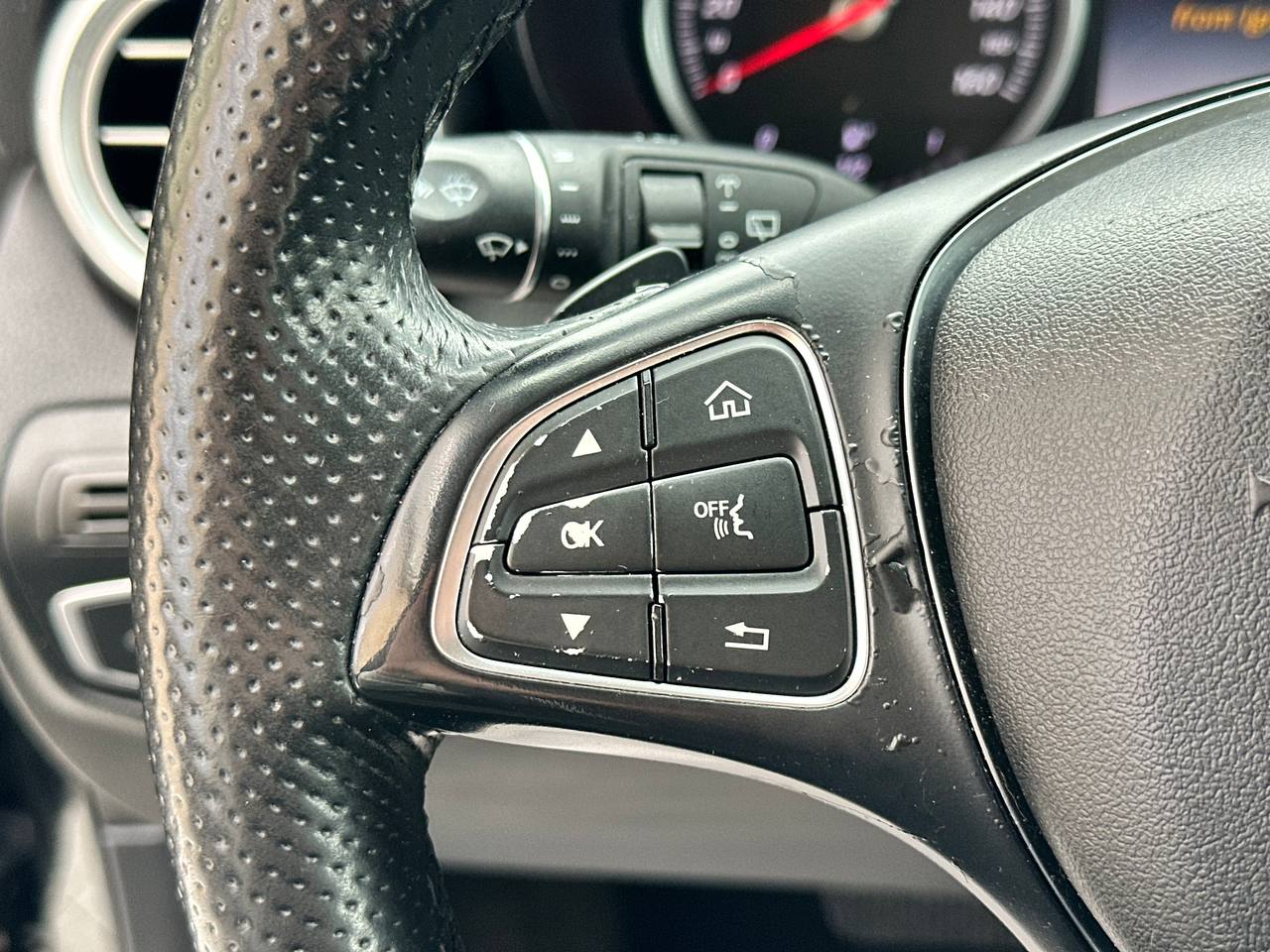 MERCEDES-BENZ GLC 300 2016