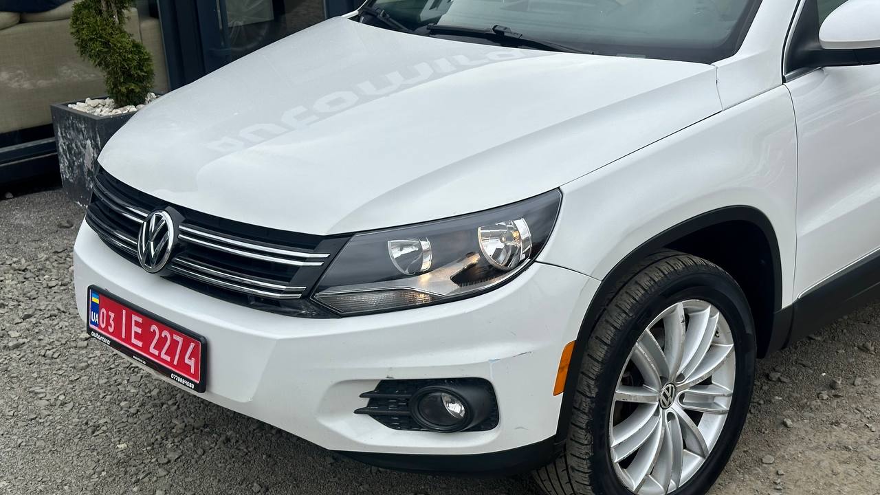 VOLKSWAGEN TIGUAN S 2011