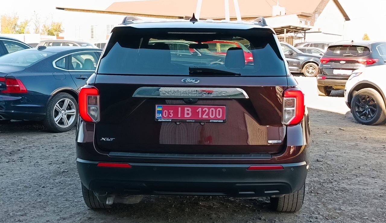 FORD EXPLORER XLT 2020