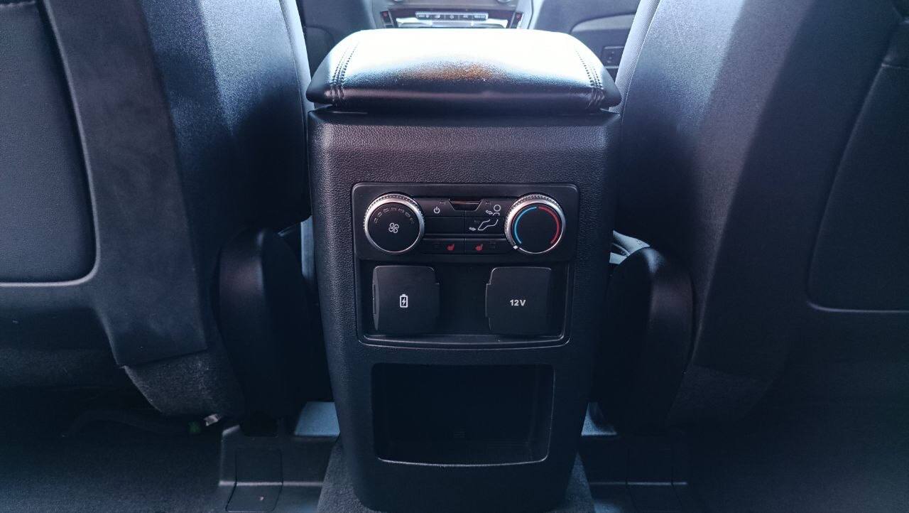 FORD EXPLORER XLT 2020