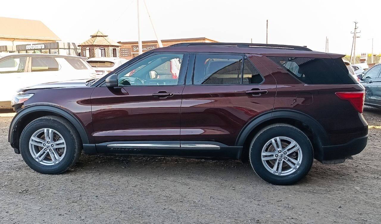 FORD EXPLORER XLT 2020