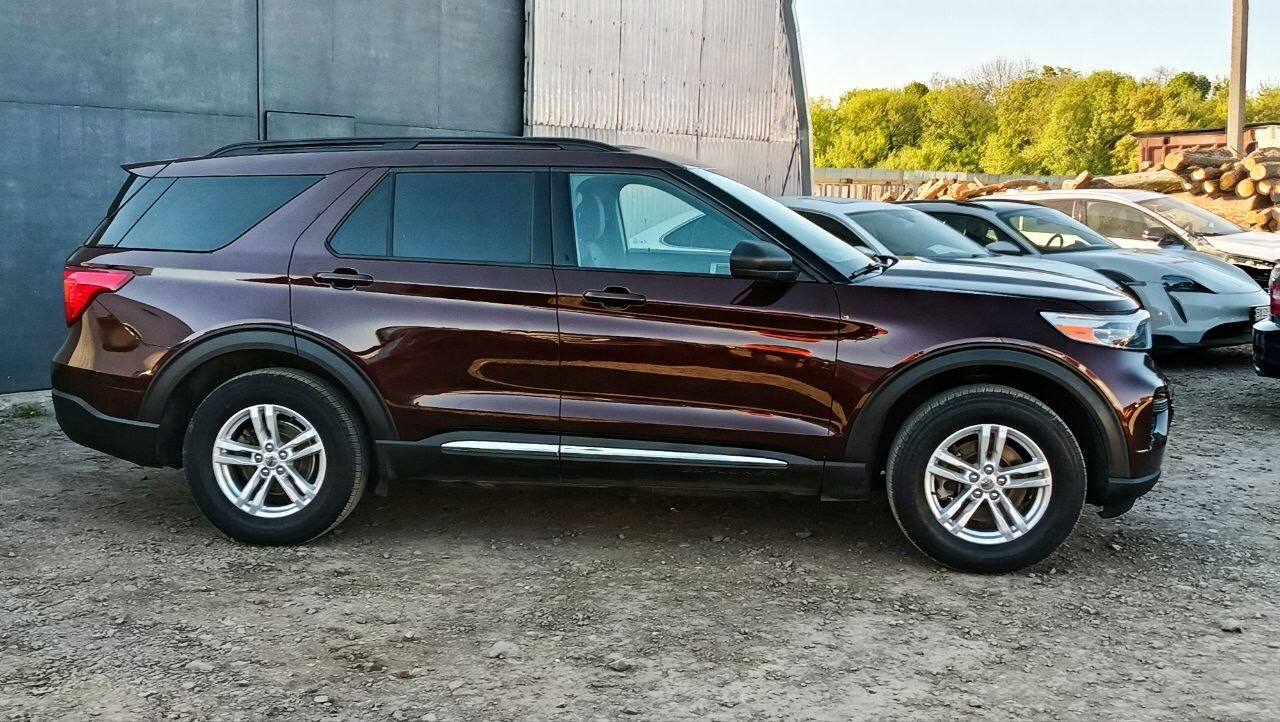 FORD EXPLORER XLT 2020