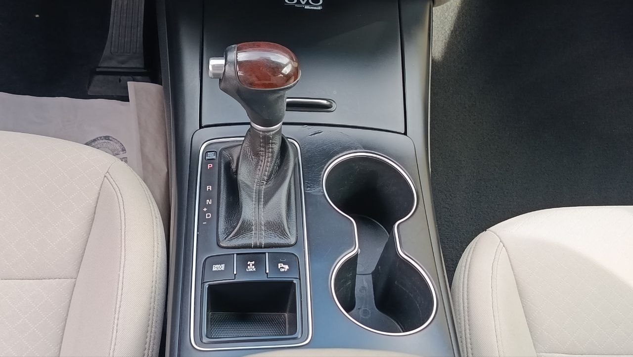 KIA SORENTO LX 2015