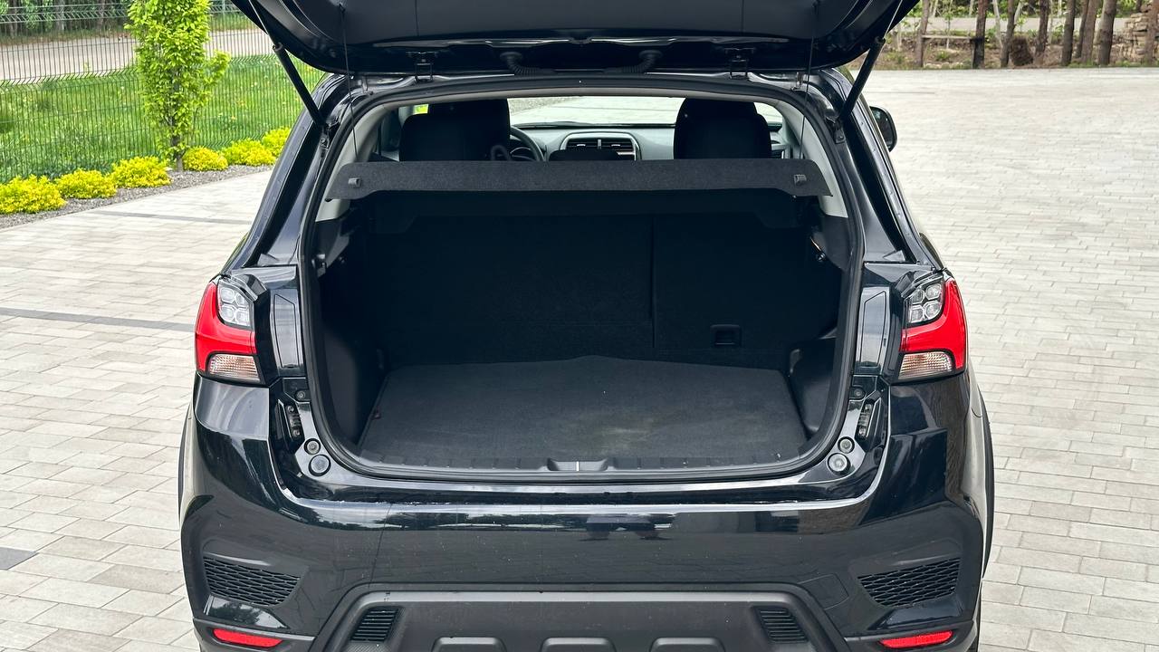 MITSUBISHI OUTLANDER SPORT ES 2019
