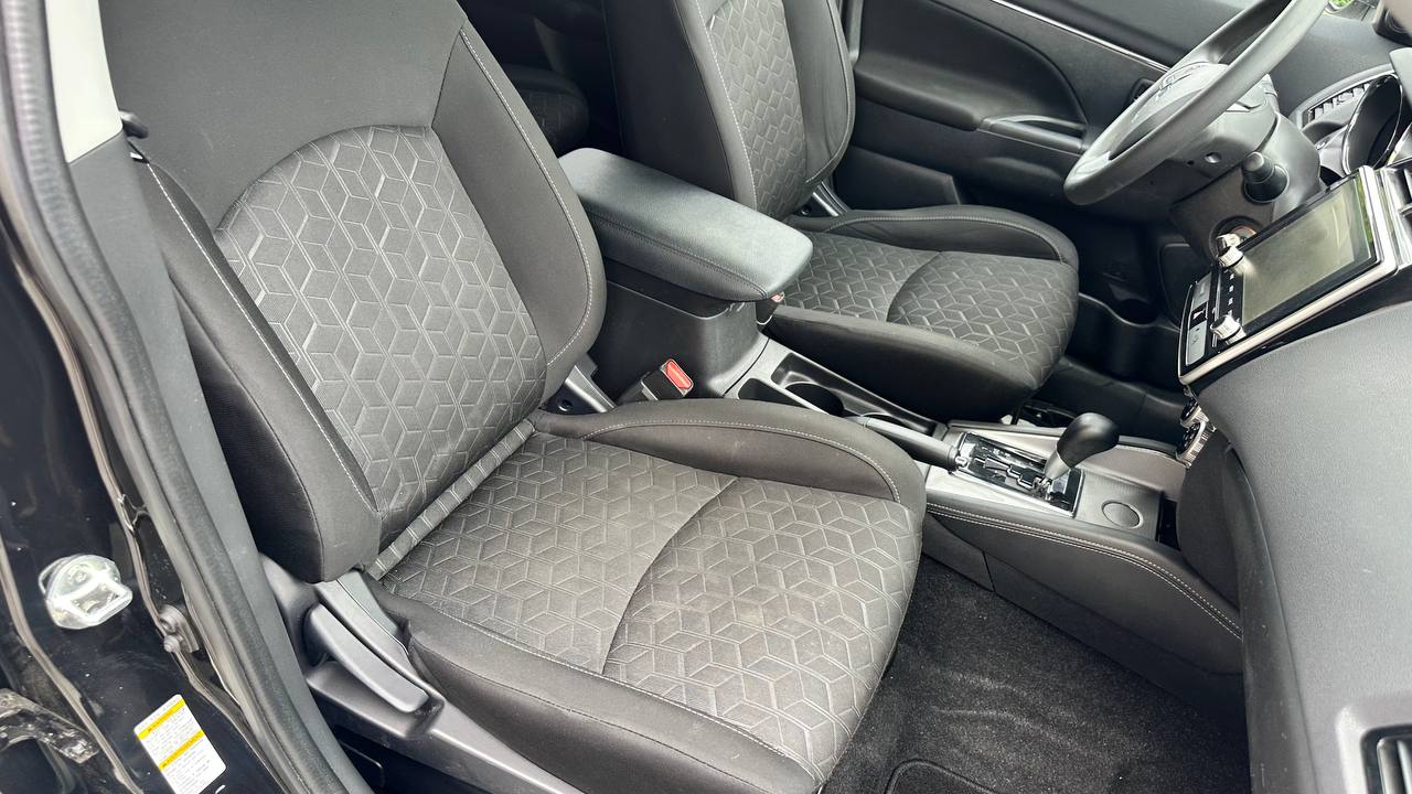 MITSUBISHI OUTLANDER SPORT ES 2019