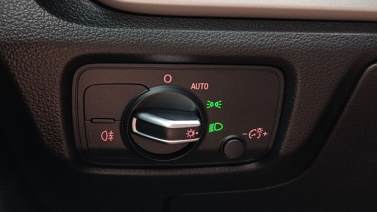 AUDI A3 PREMIUM 2015