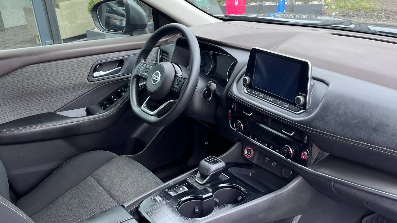 NISSAN ROGUE SV 2021