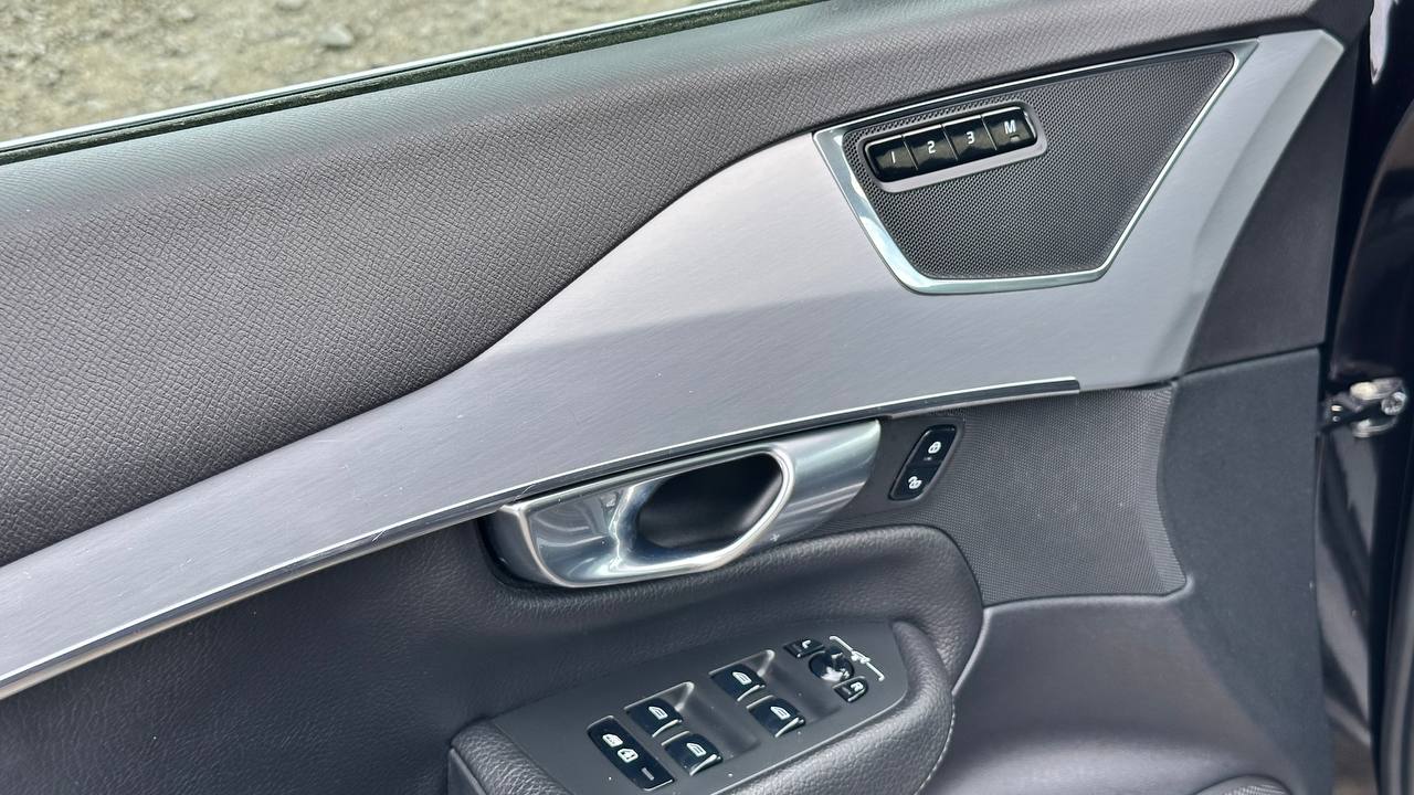 VOLVO XC90 T6 2017