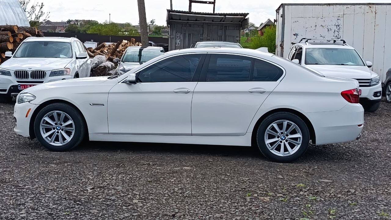 BMW 528 XI 2013