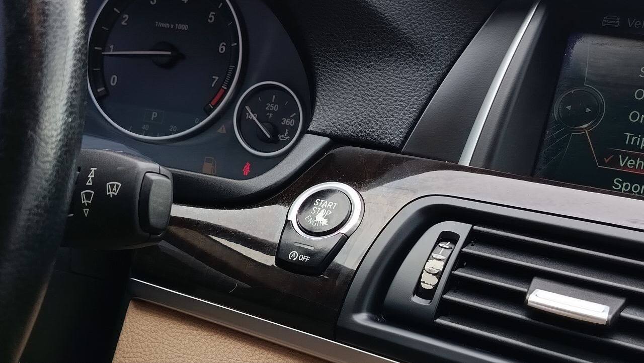 BMW 528 XI 2013