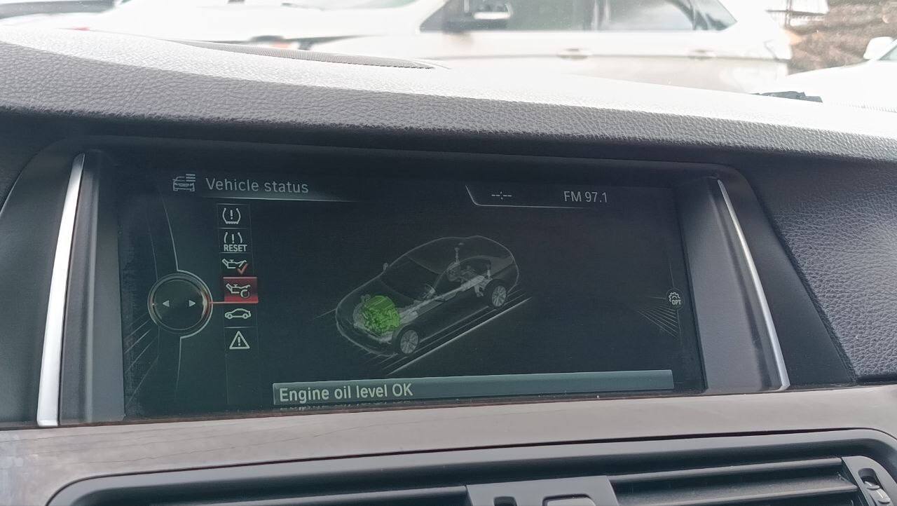 BMW 528 XI 2013