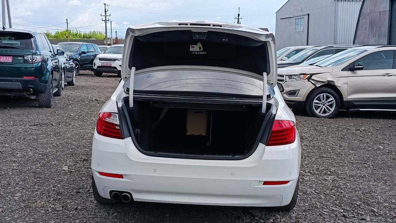 BMW 528 XI 2013