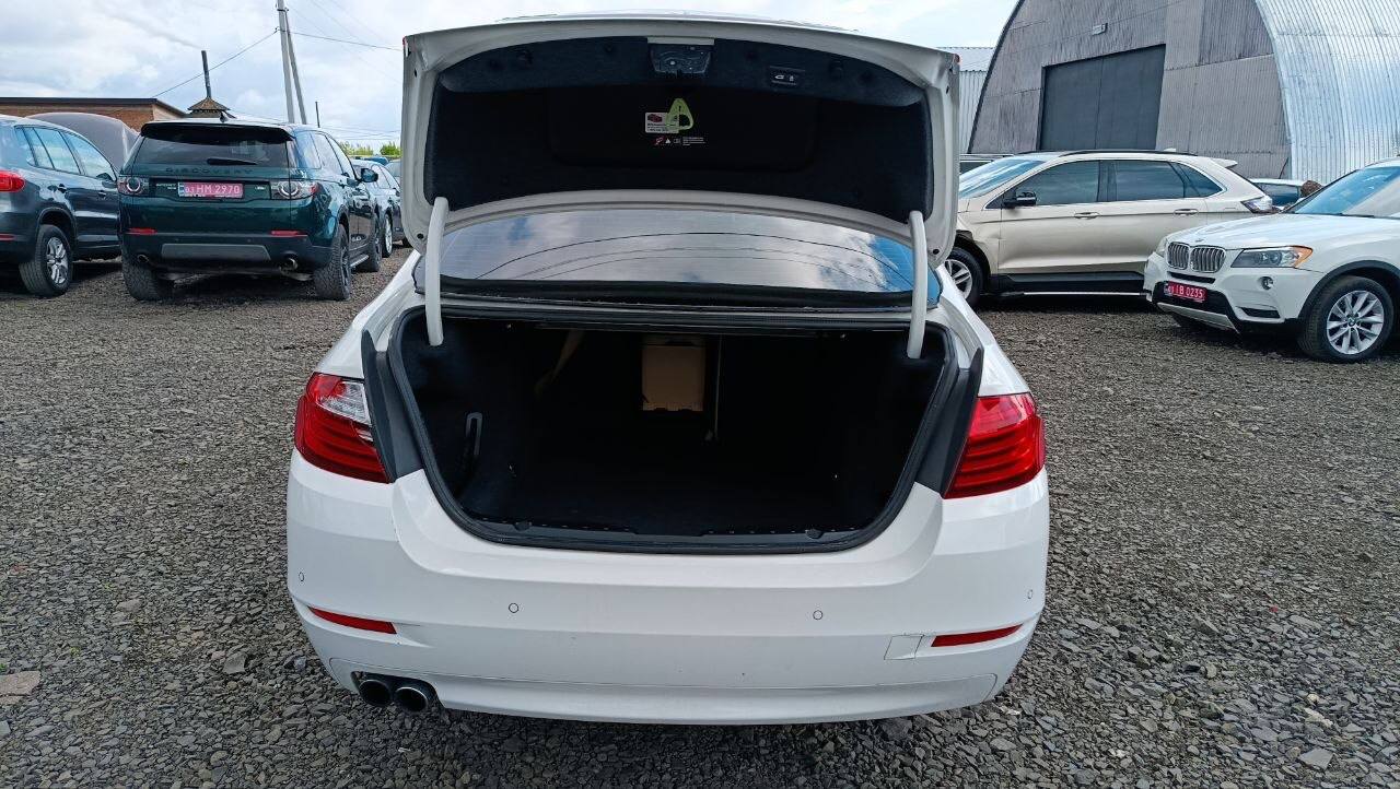 BMW 528 XI 2013