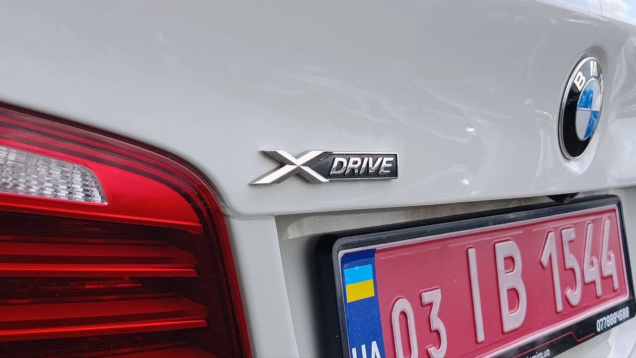 BMW 528 XI 2013