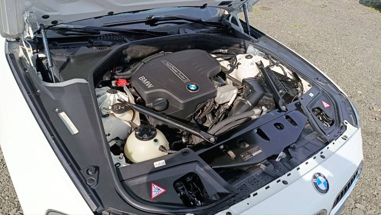 BMW 528 XI 2013
