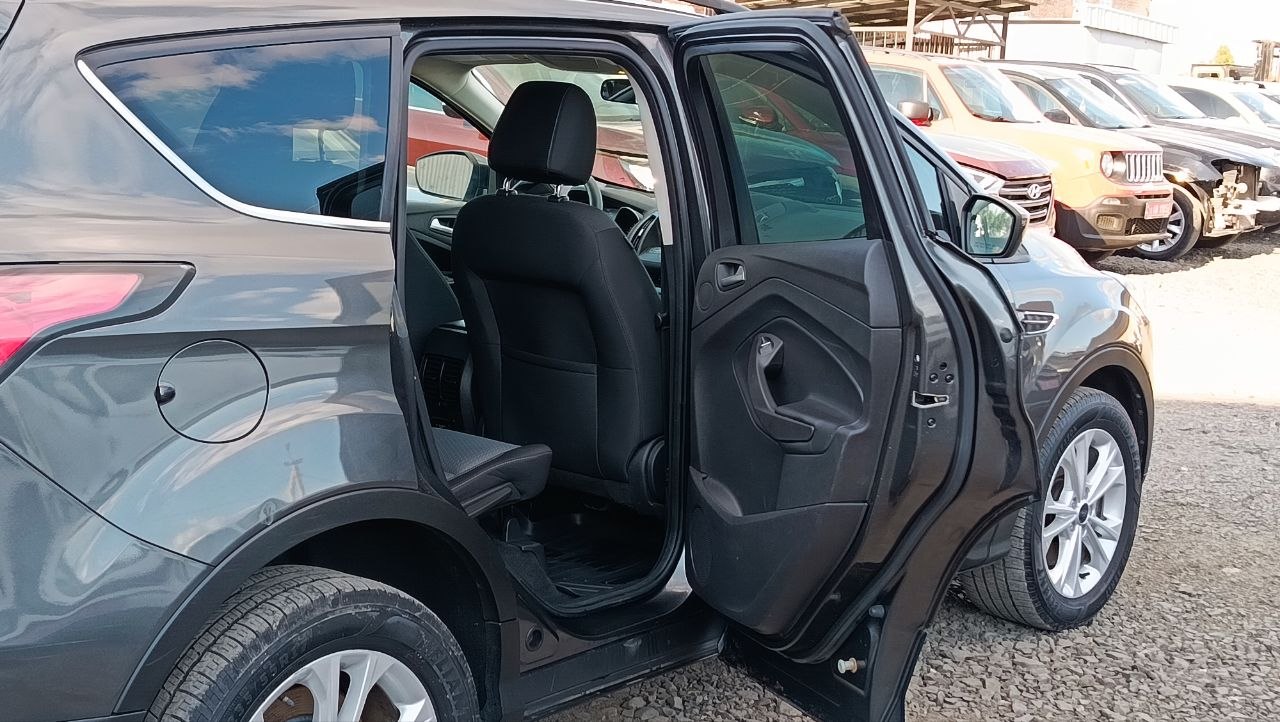 FORD ESCAPE SE 2016