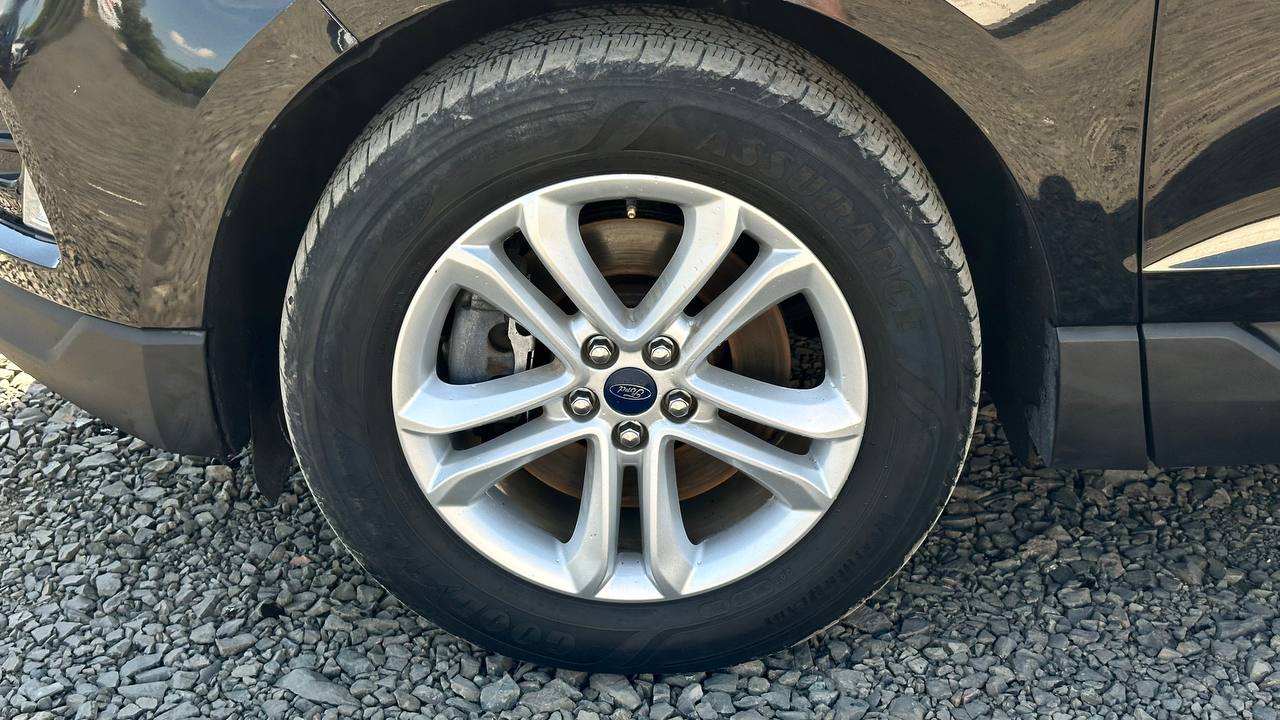 FORD EDGE SEL 2019