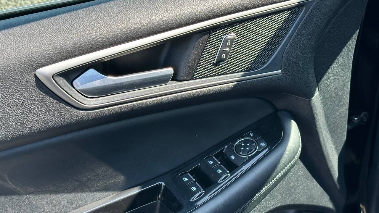 FORD EDGE SEL 2019