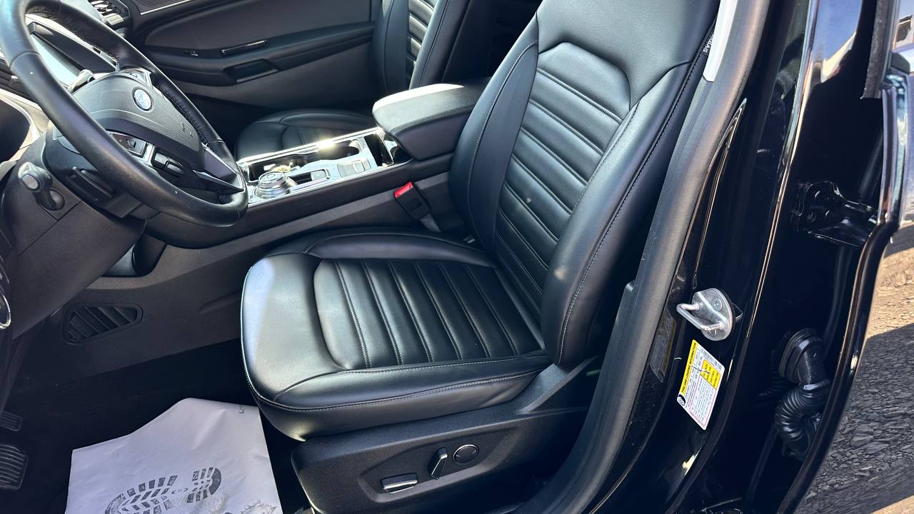 FORD EDGE SEL 2019