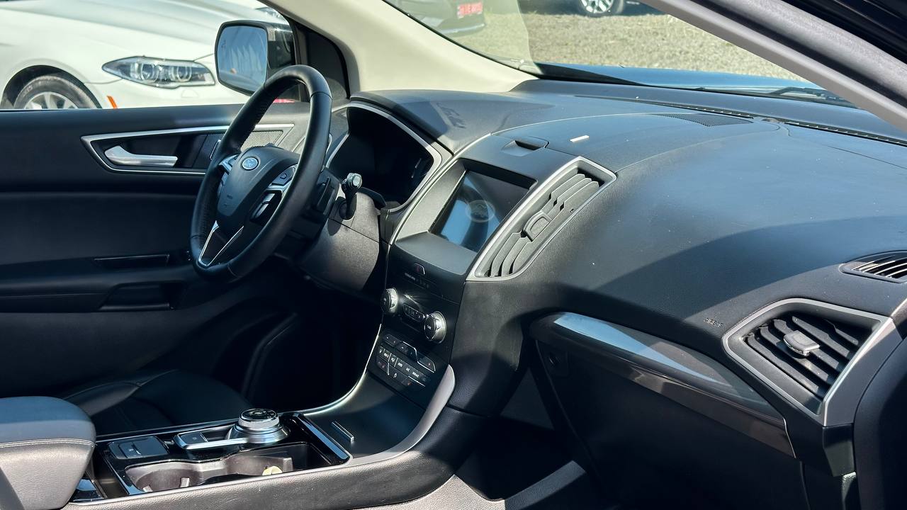 FORD EDGE SEL 2019
