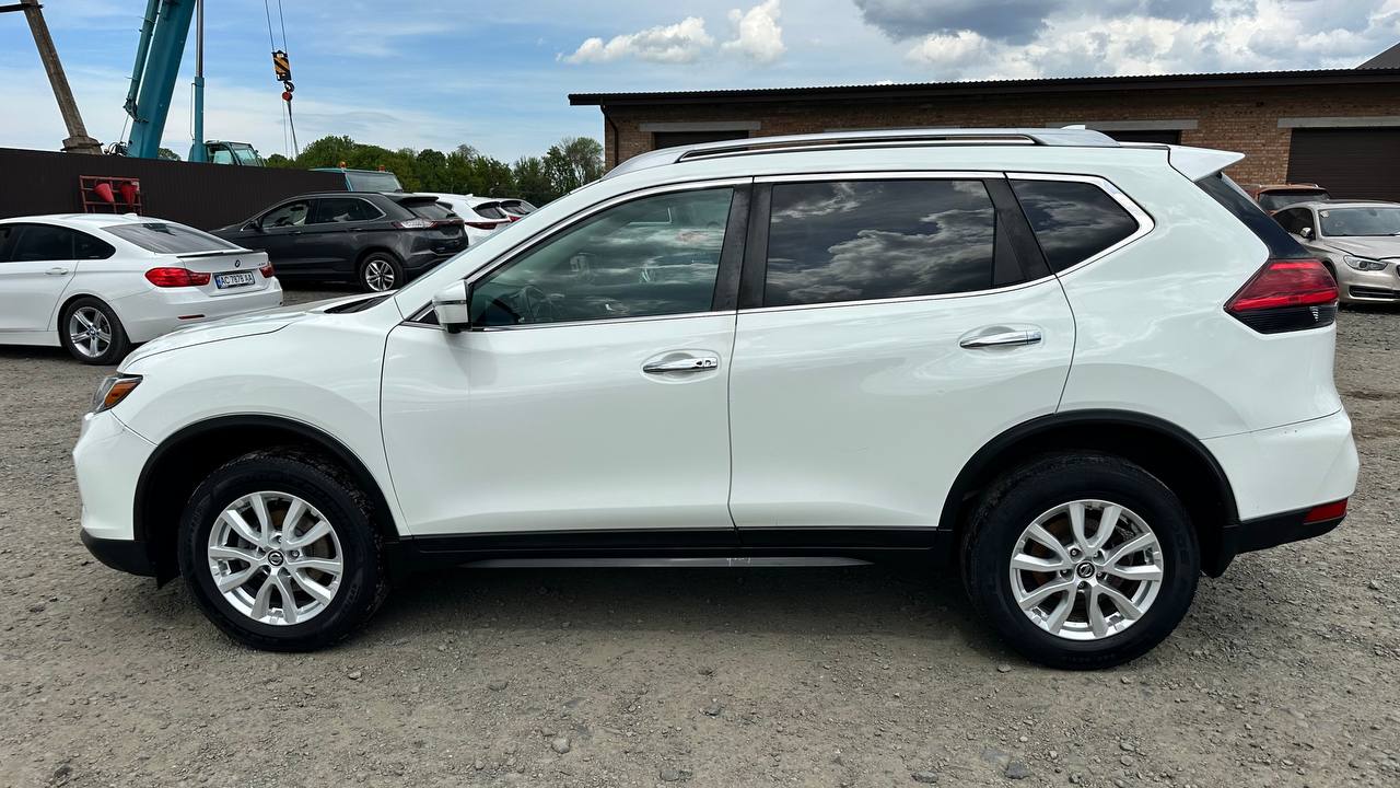 NISSAN ROGUE SV 2017