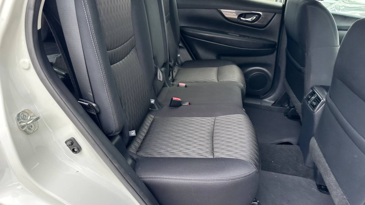 NISSAN ROGUE SV 2017