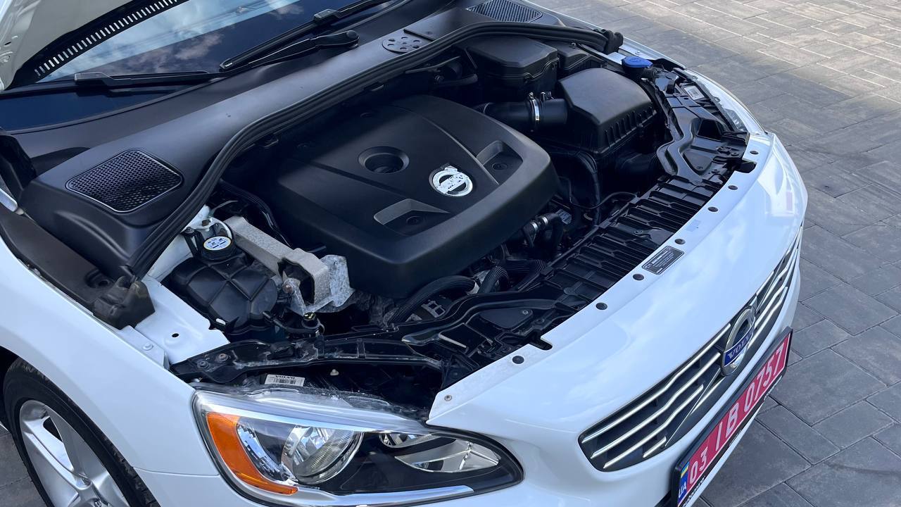 VOLVO V60 PREMIER 2013