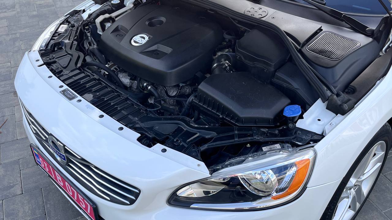 VOLVO V60 PREMIER 2013