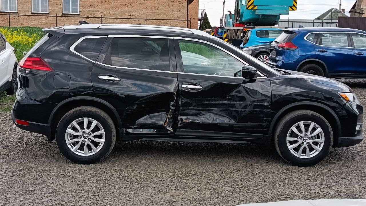 NISSAN ROGUE SV 2017
