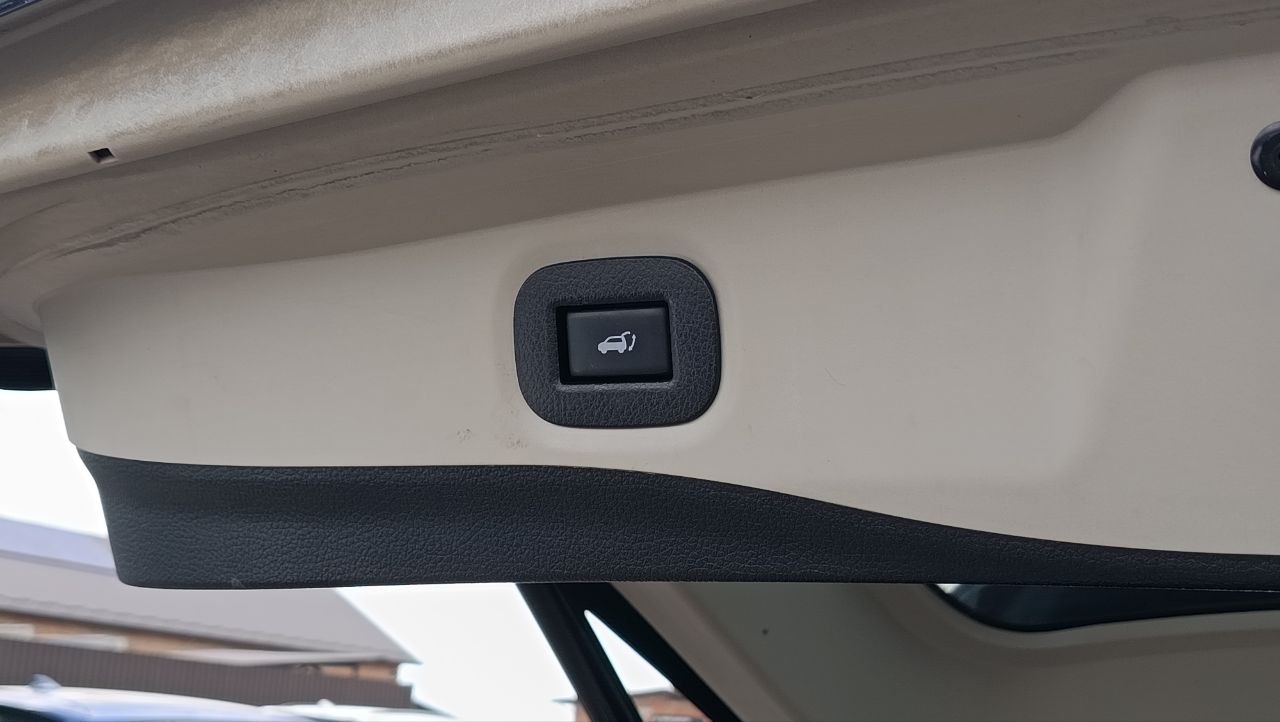 NISSAN ROGUE SV 2017