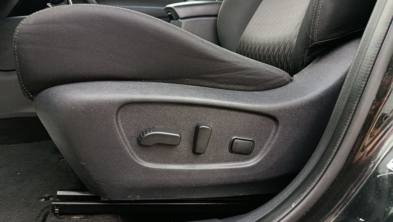 NISSAN ROGUE SV 2017