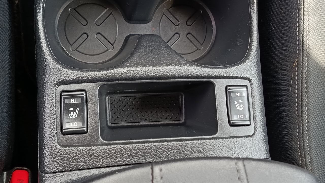NISSAN ROGUE SV 2017