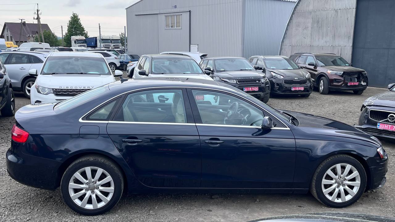AUDI A4 PREMIUM 2012