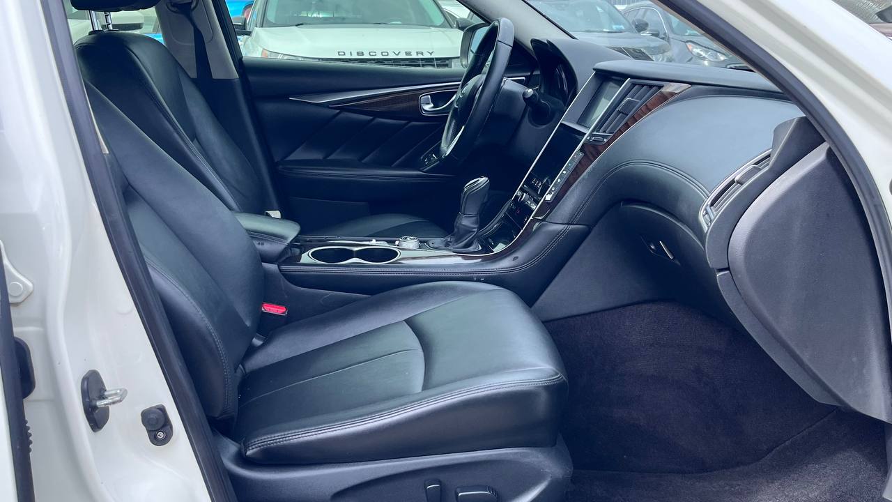 INFINITI Q50 LUXE 2017