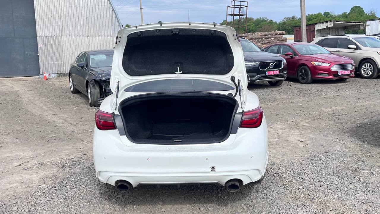INFINITI Q50 LUXE 2017