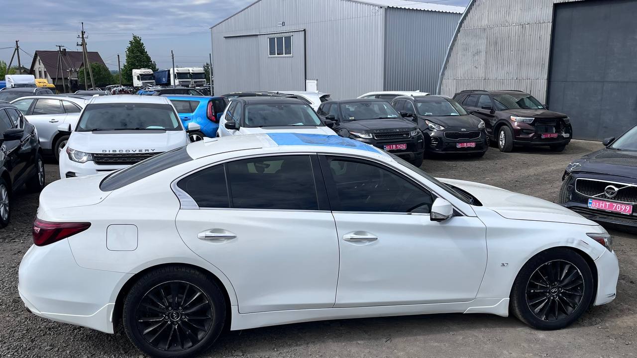 INFINITI Q50 LUXE 2017