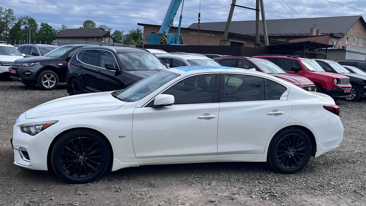 INFINITI Q50 LUXE 2017