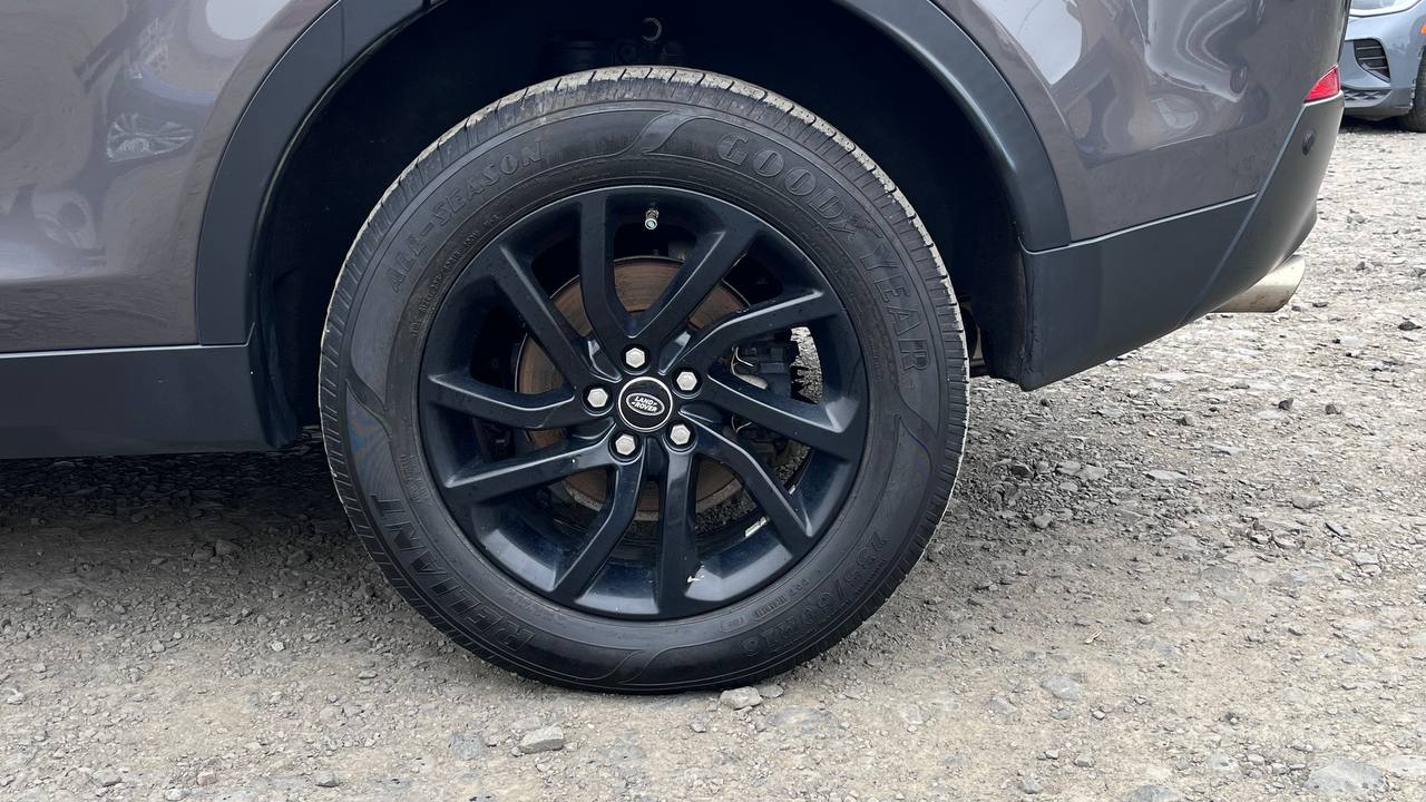 LAND ROVER DISCOVERY SPORT HSE 2015