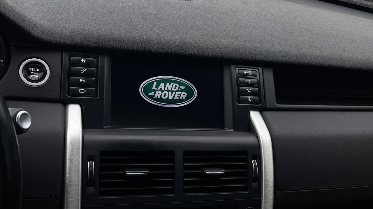 LAND ROVER DISCOVERY SPORT HSE 2015