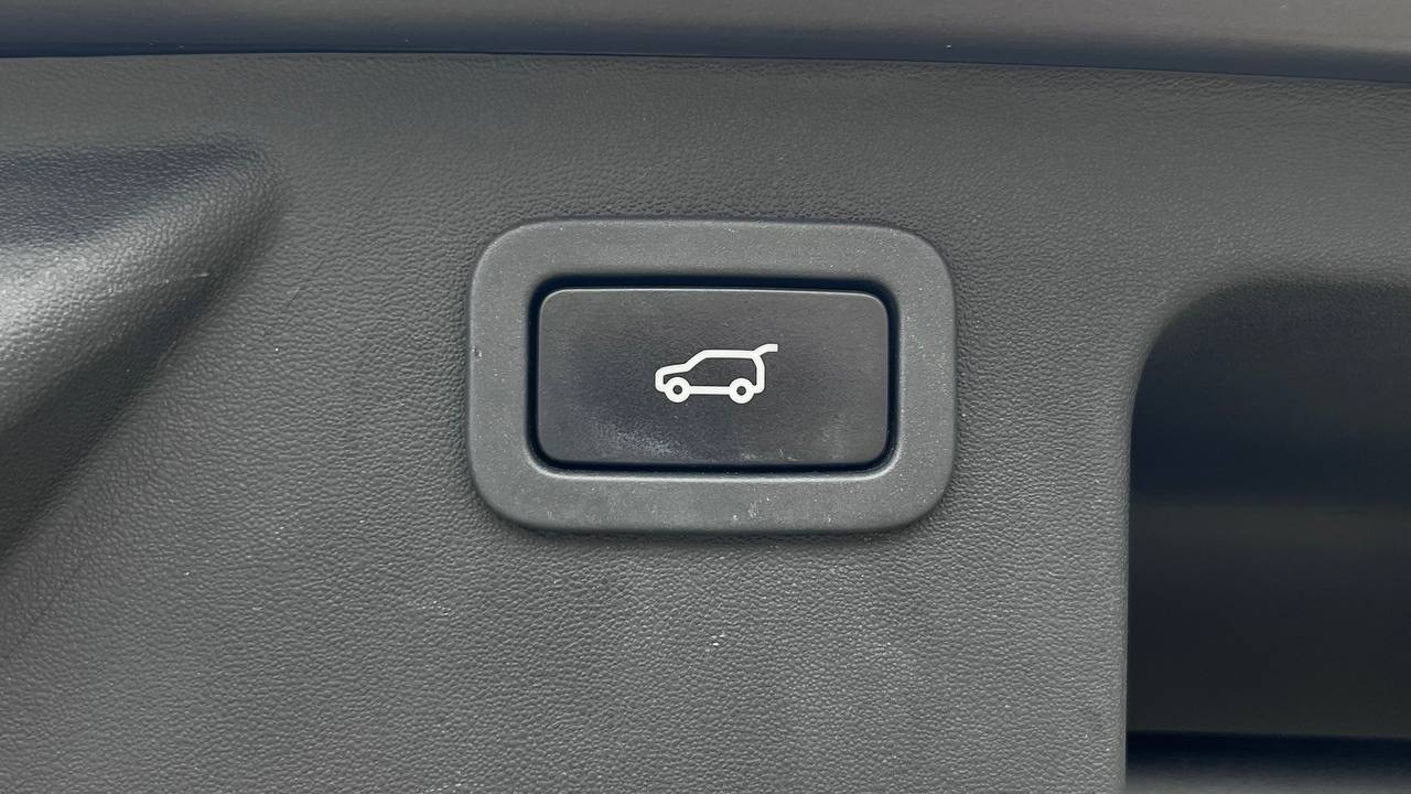 LAND ROVER DISCOVERY SPORT HSE 2015