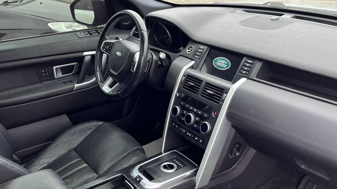 LAND ROVER DISCOVERY SPORT HSE 2015