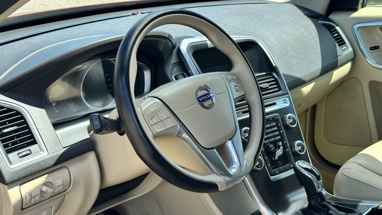 VOLVO XC60 T5 PREMIER 2015