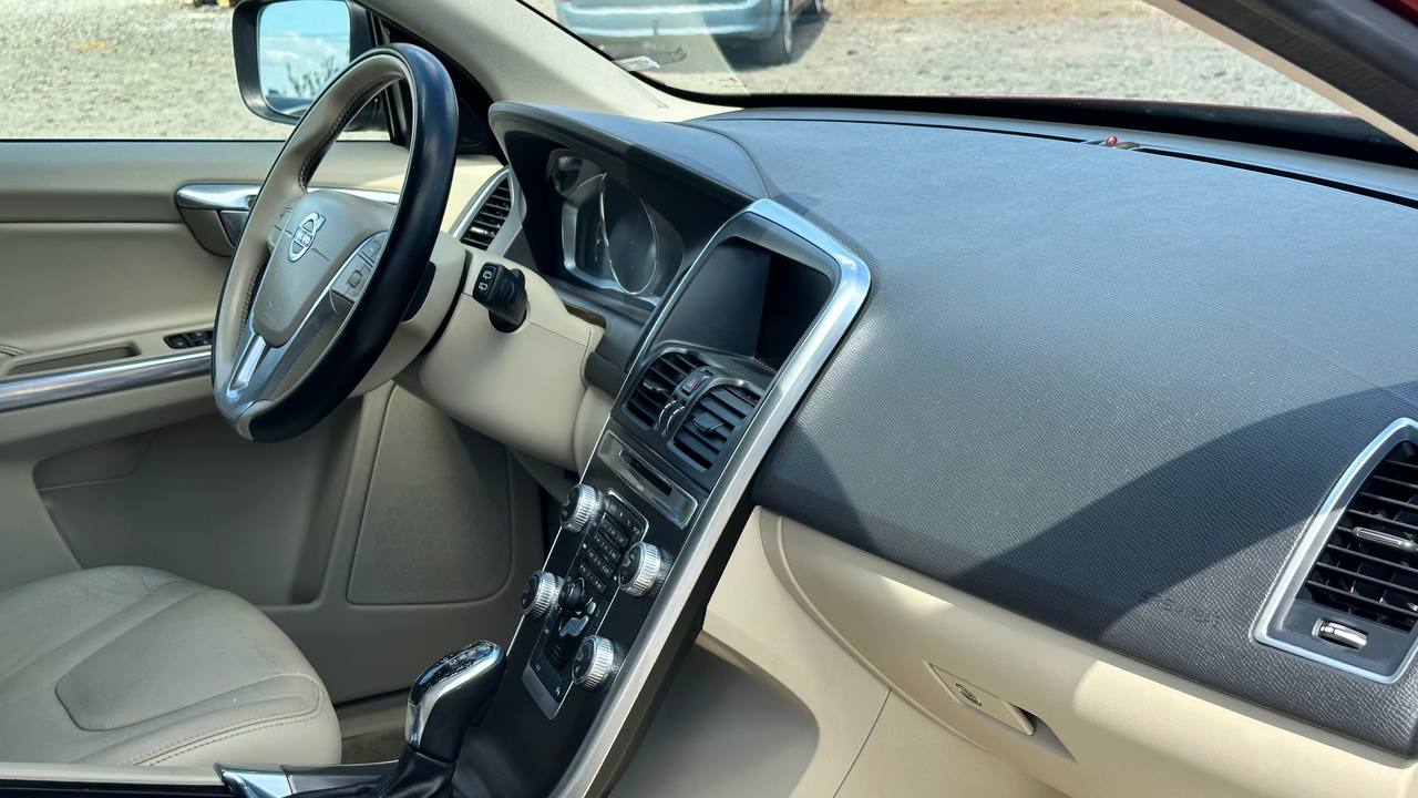 VOLVO XC60 T5 PREMIER 2015
